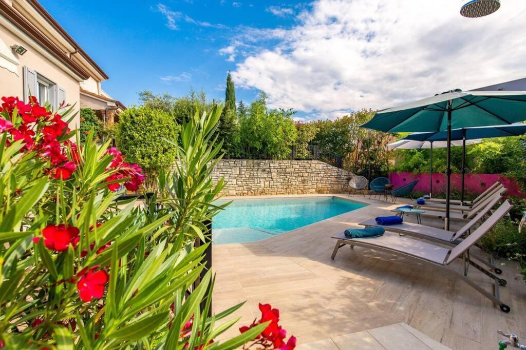 Villa Lidija ポレッチ エクステリア 写真