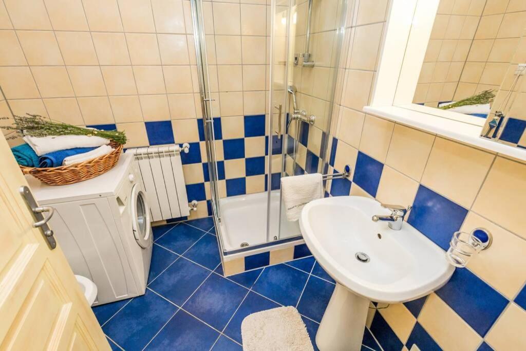 Villa Lidija ポレッチ エクステリア 写真