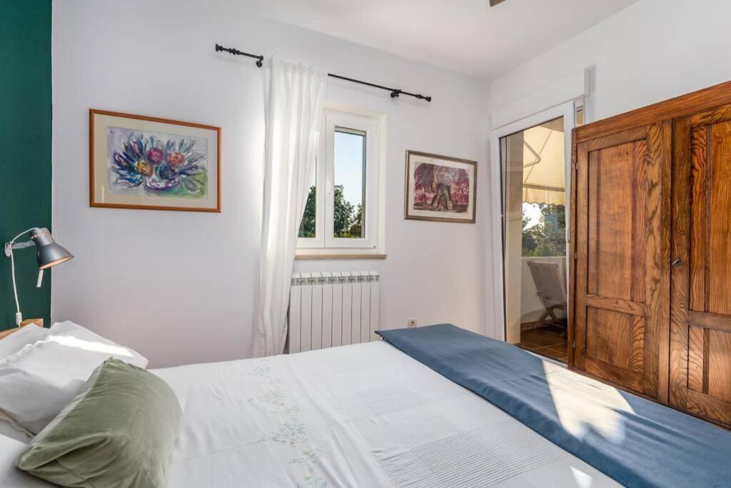Villa Lidija ポレッチ エクステリア 写真
